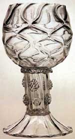 Coppa Ravenscroff del tipo Roemer, realizzata in vetro al piombo. 1676-1677